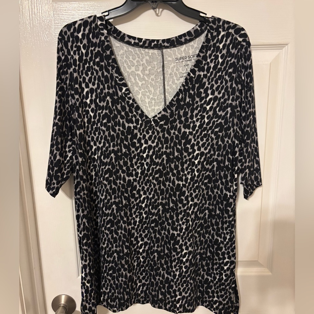 Super soft torrid blouse